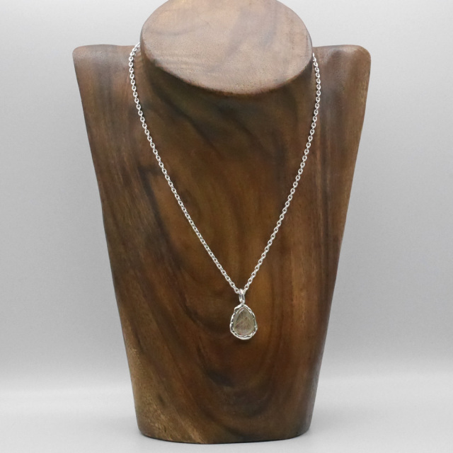 天然石ペンダントトップ　シルバー　ルチルクオーツ ryoku りょく