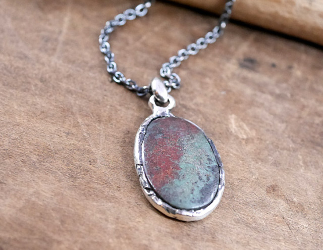 ルビーインゾイサイト×シルバー　天然石ペンダントトップ　1点モノ