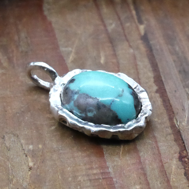 天然石ペンダントトップ　シルバー　ターコイズ ryoku りょく
