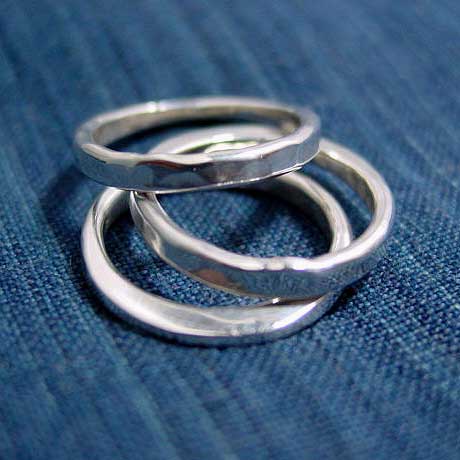 シルバーハンドメイド３連リング