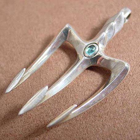 red-eye シルバーペンダントトップ