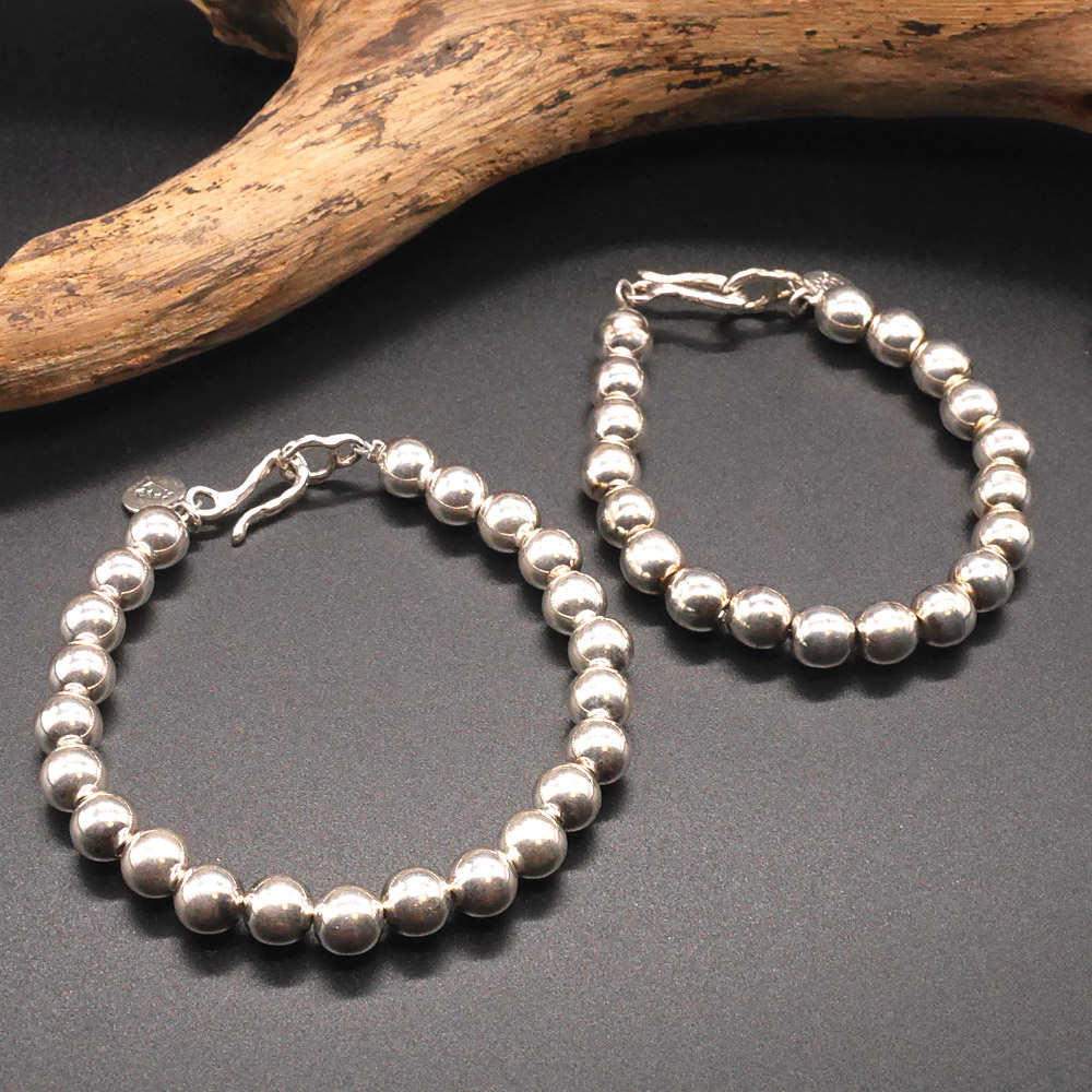 シルバービーズブレスレット