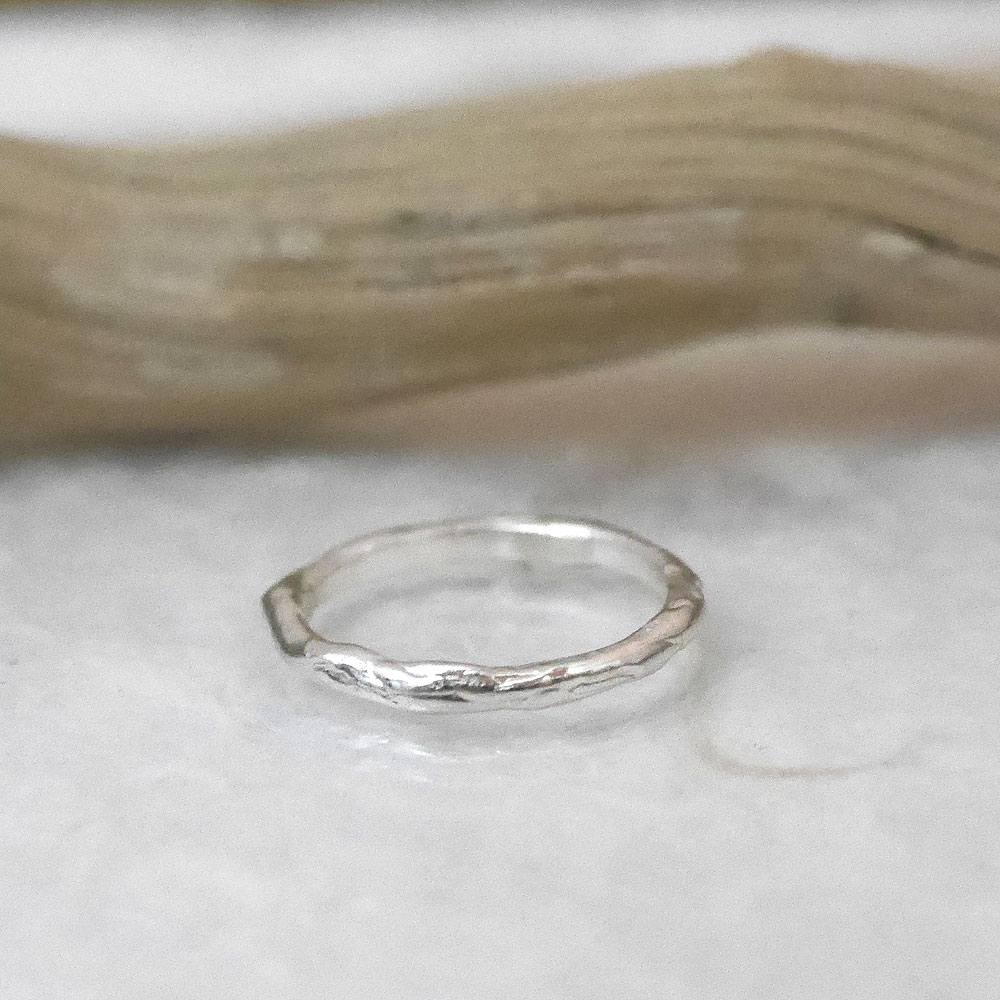 細身　シルバー　指輪