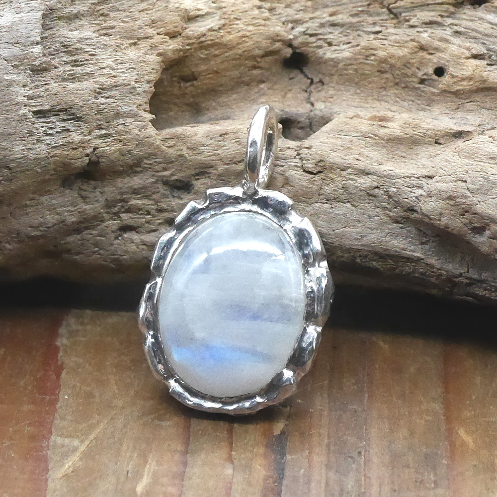 天然石ペンダントトップ　シルバー　レインボームーンストーン