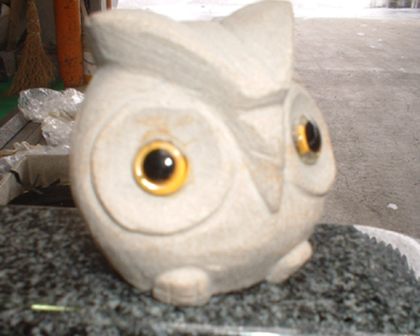 (チビ）梟（ふくろう）の置物