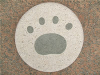 足跡入り飛び石