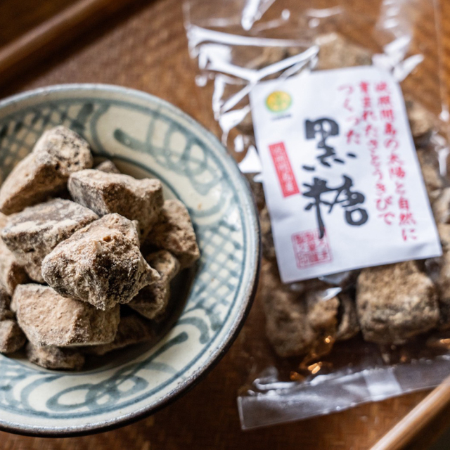 沖縄県波照間島産 かち割り黒糖 250g