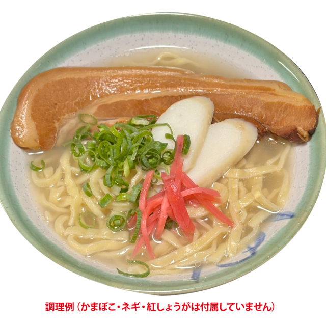 超特大三枚肉入り沖縄そば