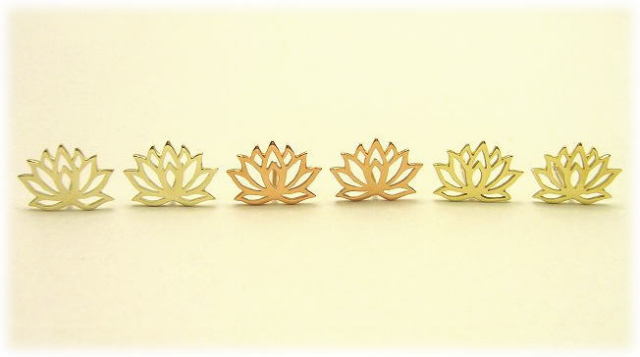 蓮ピアス　10金ピンクゴールド