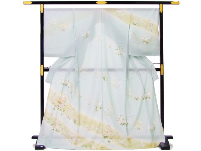 正絹≪五泉駒絽生地 総手描き京友禅染 夏 訪問着 「四季草花」≫ 夏物