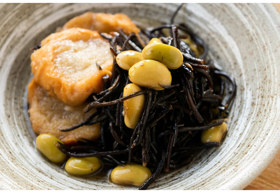 新物生ひじきと仙台麩の煮物