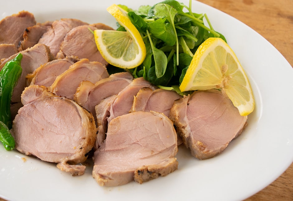 レモン麹漬け豚ひれ肉蒸し
