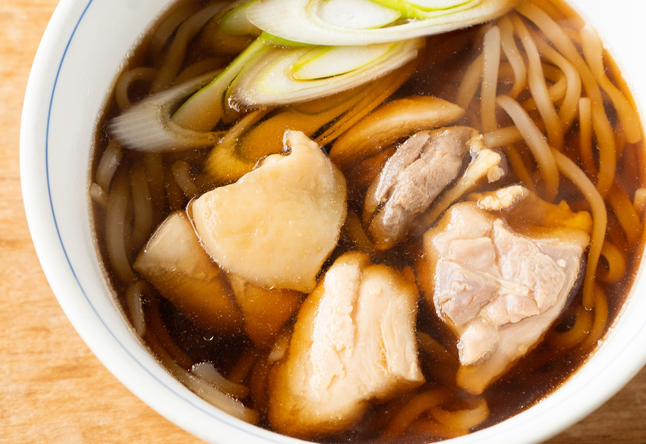 比内地鶏　かしわうどん