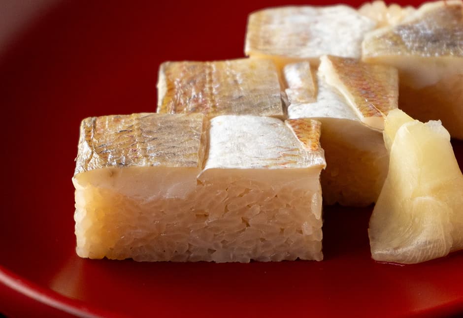 気仙沼産小鯛押し寿司（３カン）