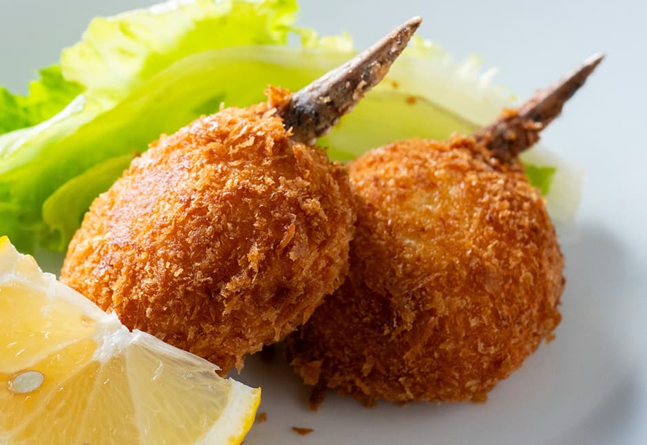 かに爪揚げ（２ケ）