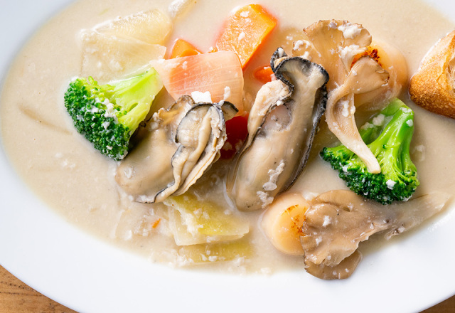 牡蠣と帆立の和風シチュー