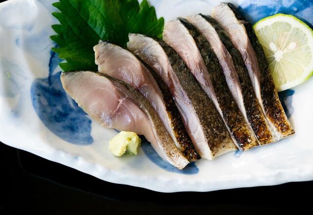 気仙沼産炙りしめさば