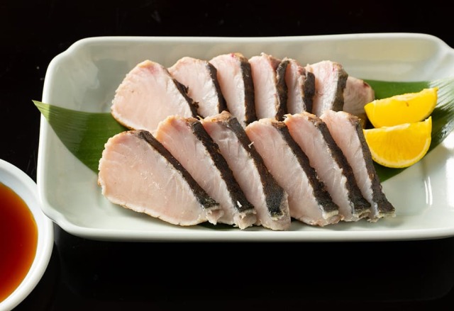 気仙沼産寒さわらのたたき