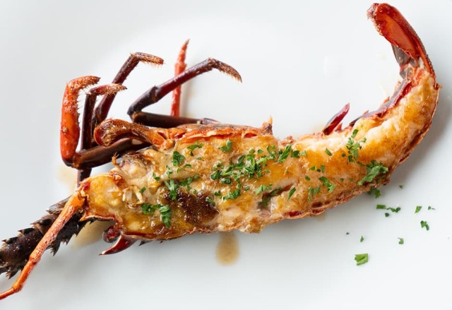 気仙沼産伊勢海老