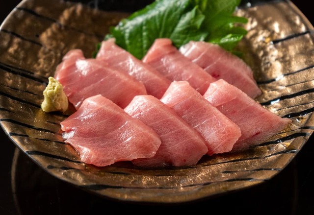 本まぐろ（メジ）トロ刺身