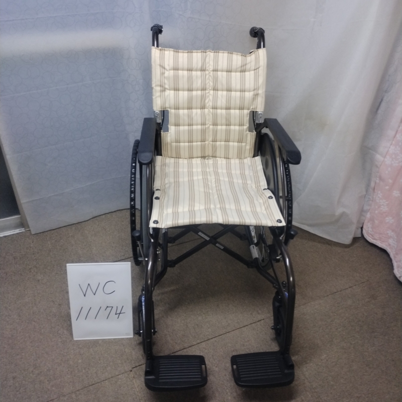 【Bランク 中古 車椅子】カワムラサイクル 自走式車椅子 ウェイビッ