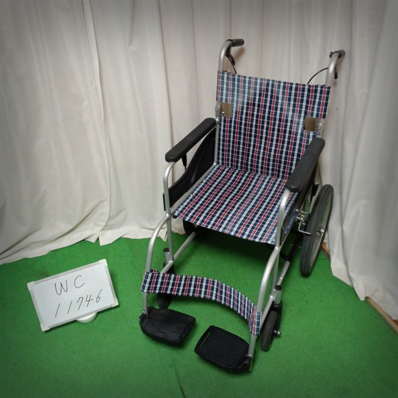 【Bランク 中古 車椅子】 日進医療器 介助式 車椅子 NEO-2 (WC-11746