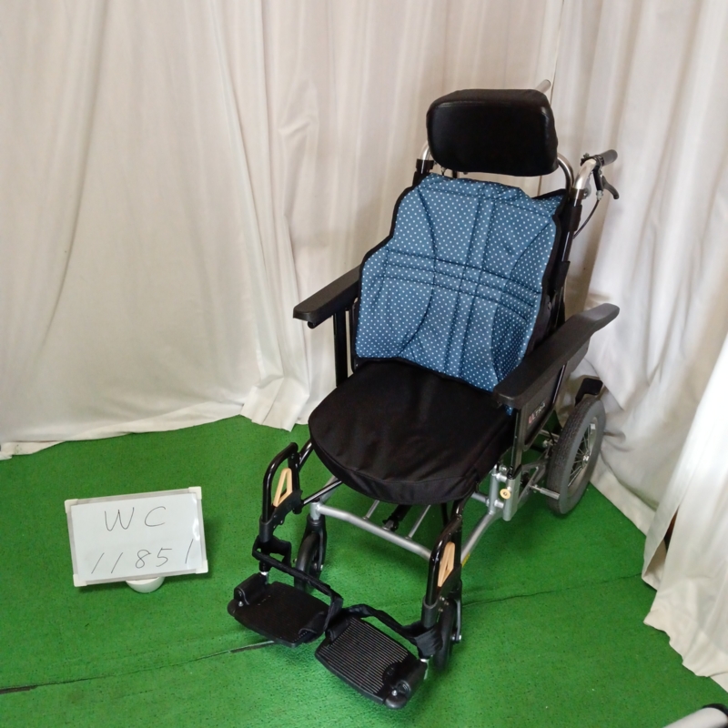 【中古 車椅子 Aランク】日進医療器 介助式ティルト車椅子 ウルトラ