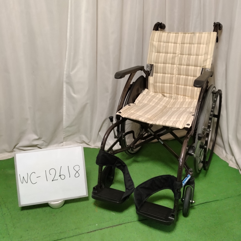 【Bランク 中古 車椅子】カワムラサイクル 自走式車椅子 ウェイビッ