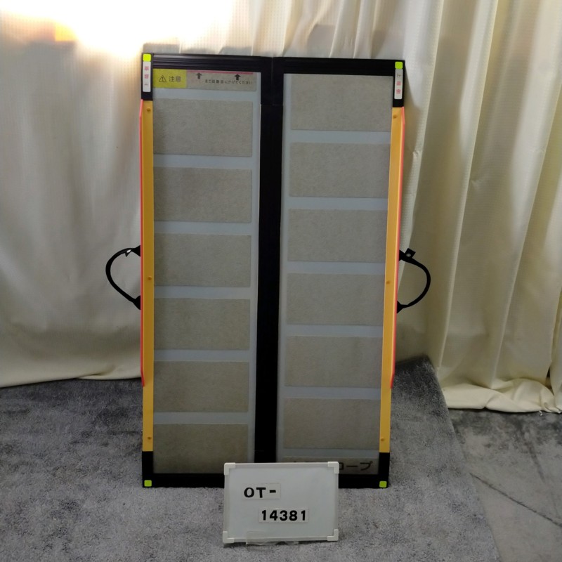 中古美品 ケアスロープ CS-120 車椅子用スロープ 軽量コンパ クト 可搬形スロープ ケアスロープ ケアメディックス 幅70cm×長さ