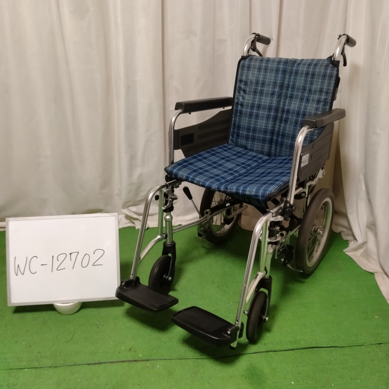 【Bランク 中古 車椅子】ミキ 介助式 車椅子 SKT-2 (WC-12702)