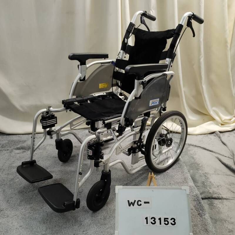 【Bランク 中古 車椅子】ミキ 介助式 車椅子 イージーフィット MEF-1