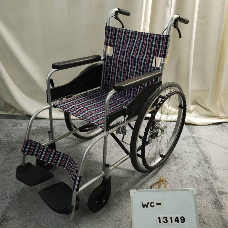 【Bランク 中古 車椅子】日進医療器 自走式車椅子 NEO-1  (WC-13149)