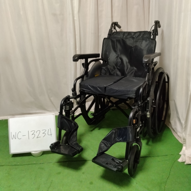 【Bランク 中古 車椅子】ミキ 自走式車椅子 KJP-5 (WC-13234)