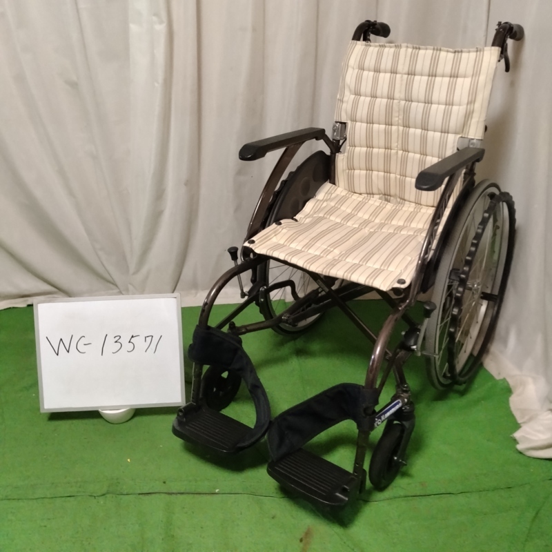 【Bランク 中古 車椅子】カワムラサイクル 自走式車椅子 ウェイビッ