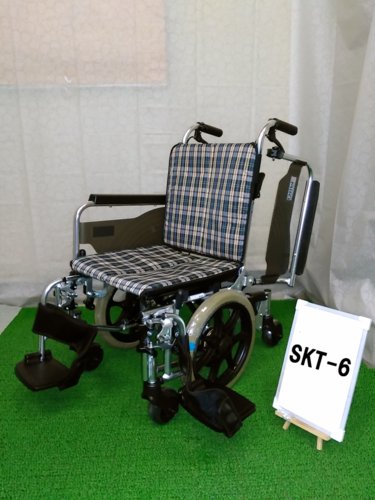 車椅子「介助式車椅子」（ミキ／SKT-6／介助式／6輪タイプ／Aランク