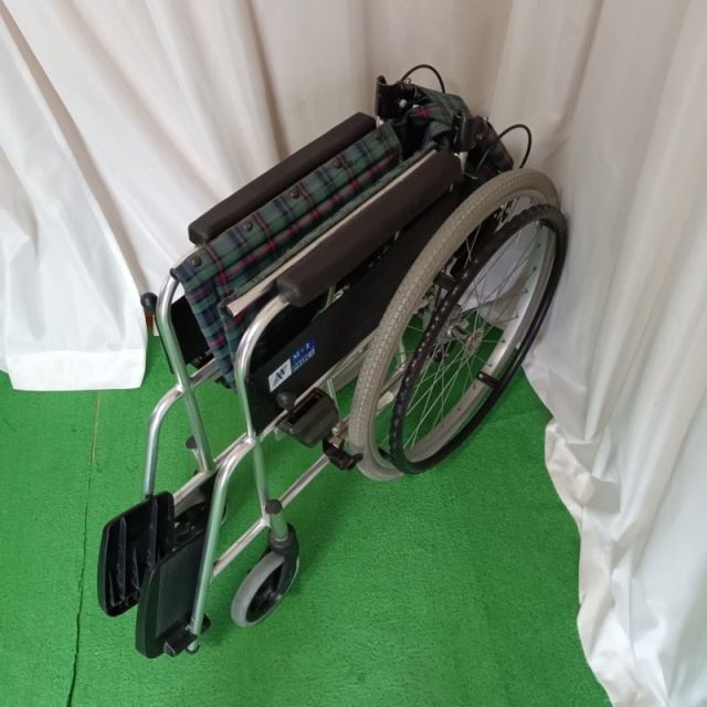 【中古 車椅子 Bランク】ミキ 自走式車椅子 MP-43JD (WC-10549)