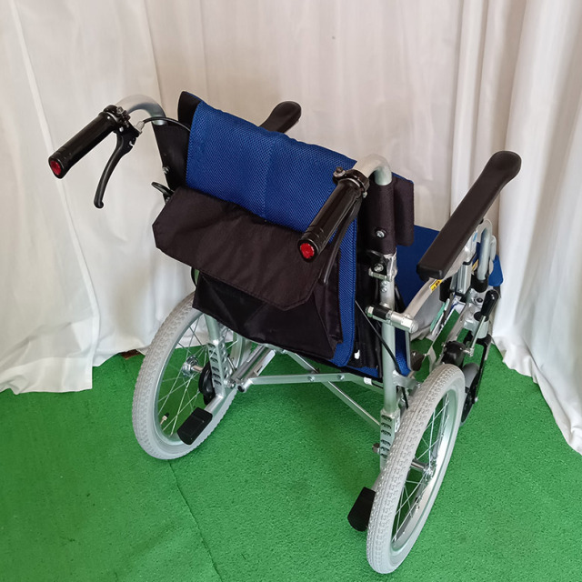 【車椅子 中古 Aランク】カワムラサイクル 介助式車椅子 KZ16-40 (WC