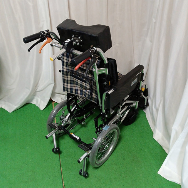 【中古 車椅子 Aランク】ミキ 介助式車椅子 SKT-7 (WCMI218-A)