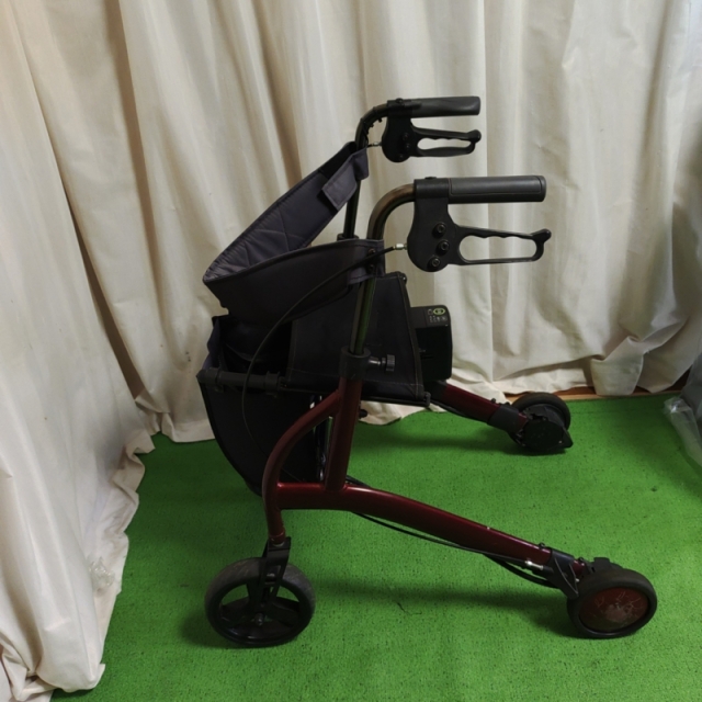 Bランク 中古 歩行器】 RT.ワークス ロボットアシストウォーカー RT.2