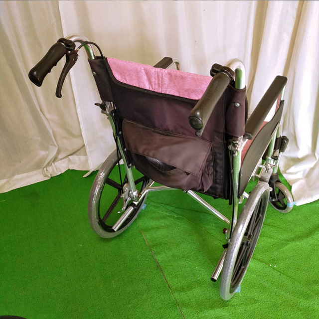 【車椅子 中古 Aランク】パラマウントベッド 介助式車椅子 KK-T545 (