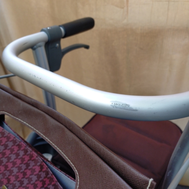 【Bランク 中古 歩行器】幸和製作所 テイコブリトルスリム WAW04 (HK