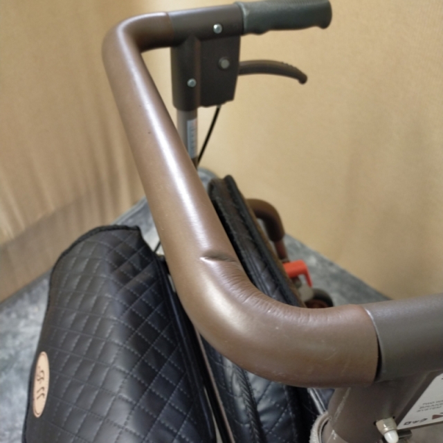 【Bランク 中古 歩行器】アイルリンク アイルウォークα (HK-NK05846