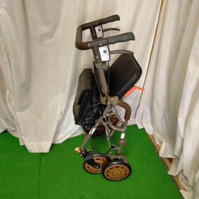 【Bランク 中古 歩行器】アイルリンク アイルウォークα (HK-NI03453
