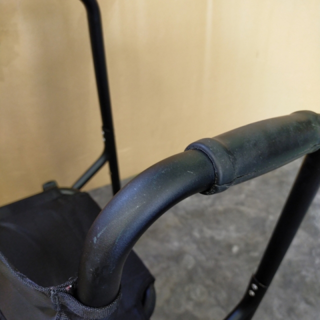 【Bランク 中古 歩行器】イーアス Rec01 (レックゼロワン) コンパク