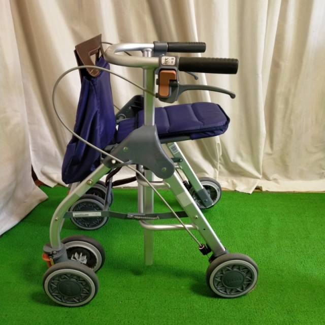 【Bランク 中古 歩行器】幸和製作所 テイコブリトルスリム WAW04 (HK