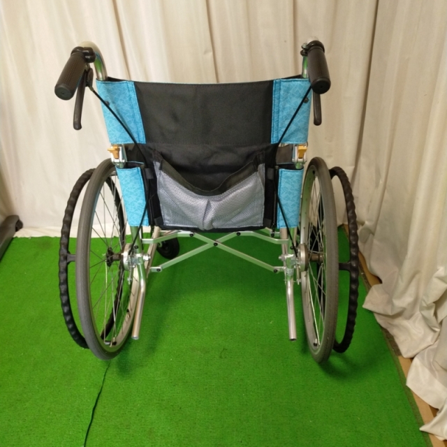 【Bランク 中古 車椅子】松永製作所 自走式車椅子 USL-1B (WC-11432)