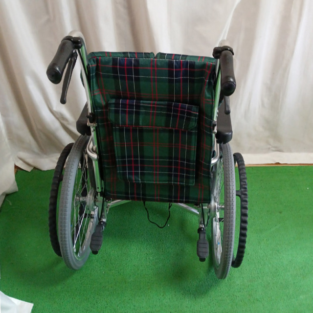 【中古 車椅子 Aランク】松永製作所 自走式車椅子 AR-911S (WCMA280-