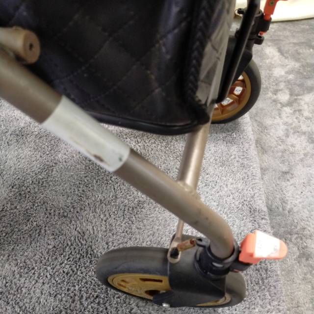 【Bランク 中古 歩行器】アイルリンク アイルウォークα (HK-5011)