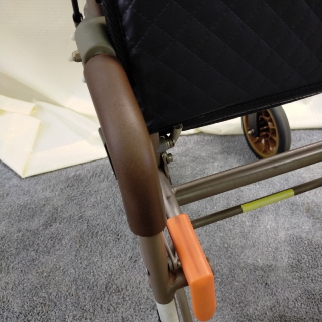 【Bランク 中古 歩行器】アイルリンク アイルウォークα (HK-5011)