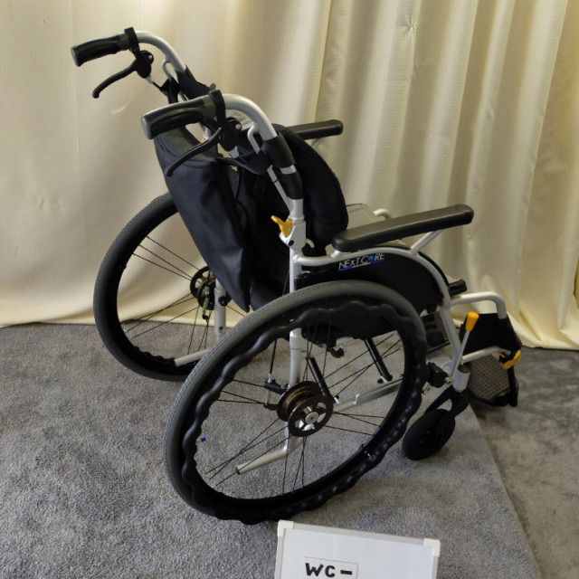 【中古 車椅子 Aランク】松永製作所 自走式車椅子 ネクストコア・グ